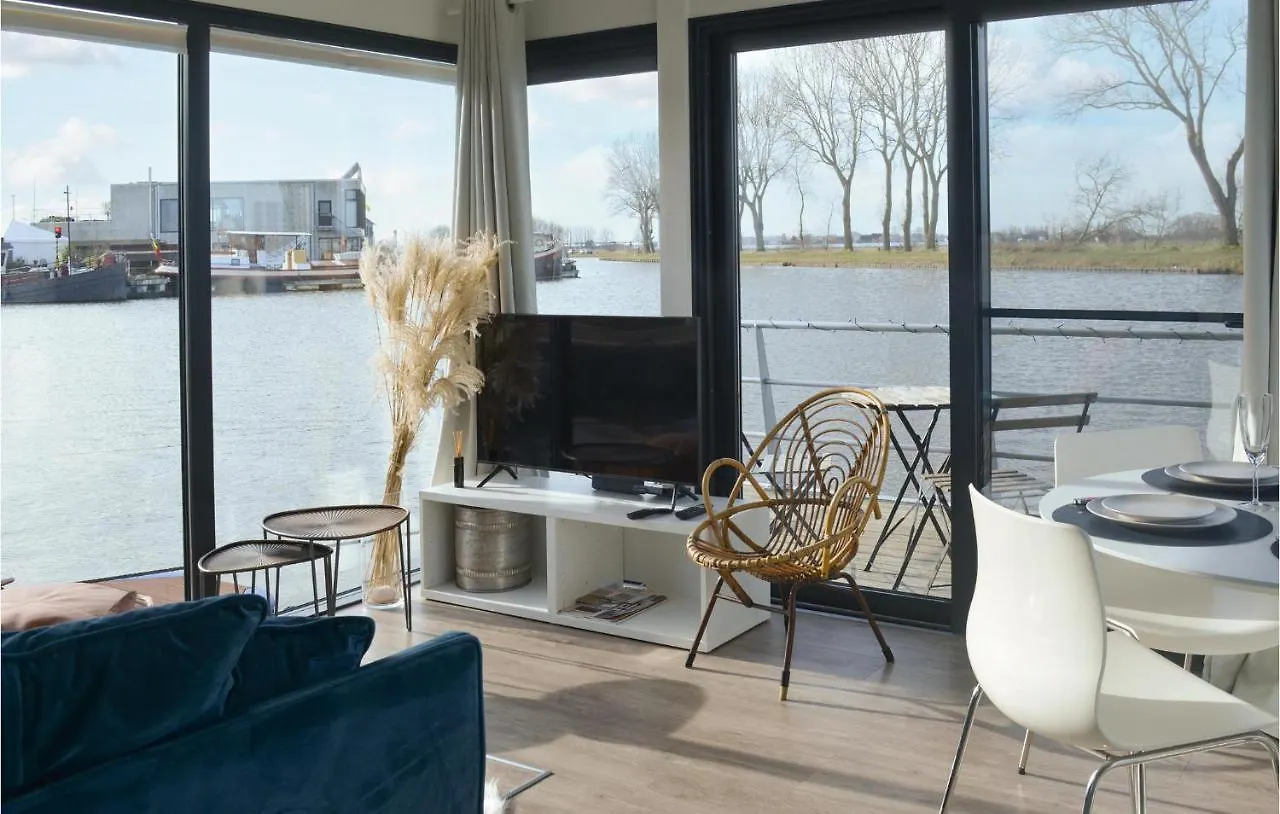 Houseboat Escapade Hotell Nieuwpoort Båthotell