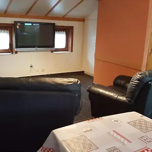 Vakantiehuis Ruim Vakantiehuisje In - 6 Pers - Tuin, Nieuwpoort